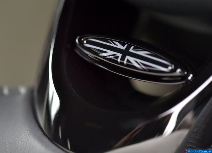 2015 Mini Cooper S 5-door - фотография 132 из 156