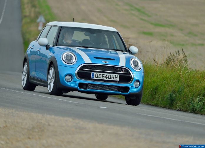 2015 Mini Cooper SD 5-door - фотография 27 из 147