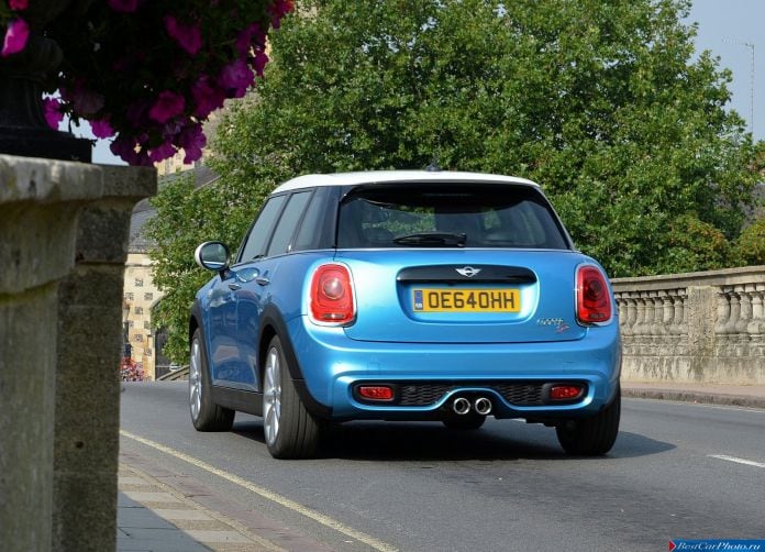 2015 Mini Cooper SD 5-door - фотография 77 из 147