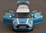 mini_2015_cooper_sd_5-door_093.jpg