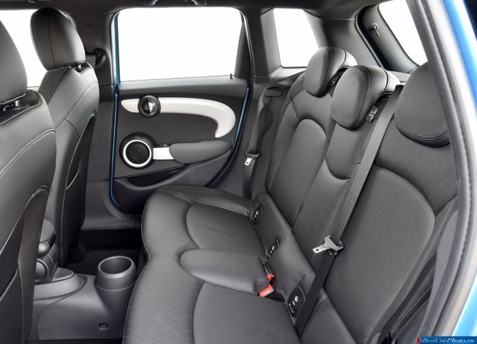 2015 Mini Cooper SD 5-door - фотография 111 из 147