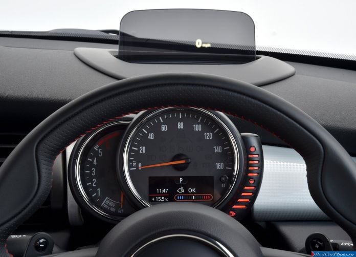 2015 Mini Cooper SD 5-door - фотография 113 из 147