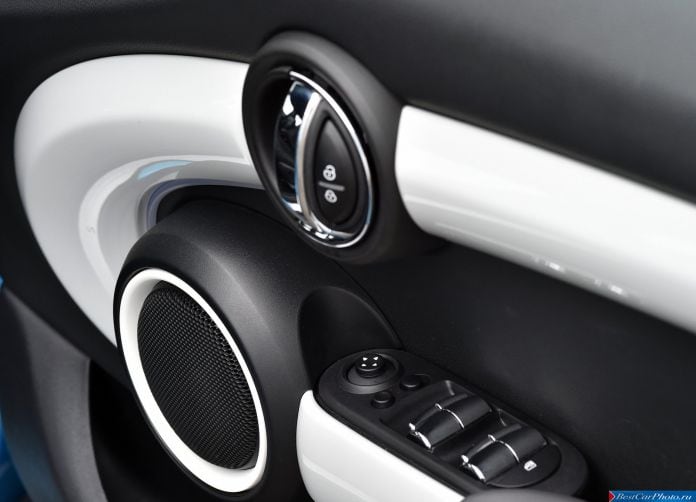 2015 Mini Cooper SD 5-door - фотография 121 из 147