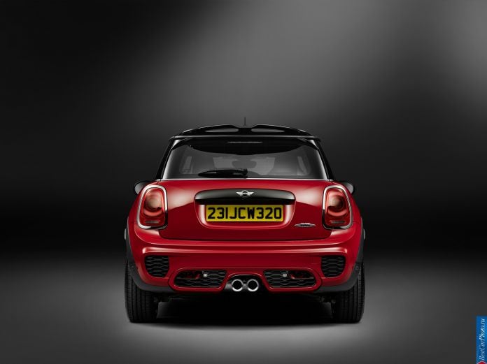 2015 Mini John Cooper Works - фотография 7 из 20