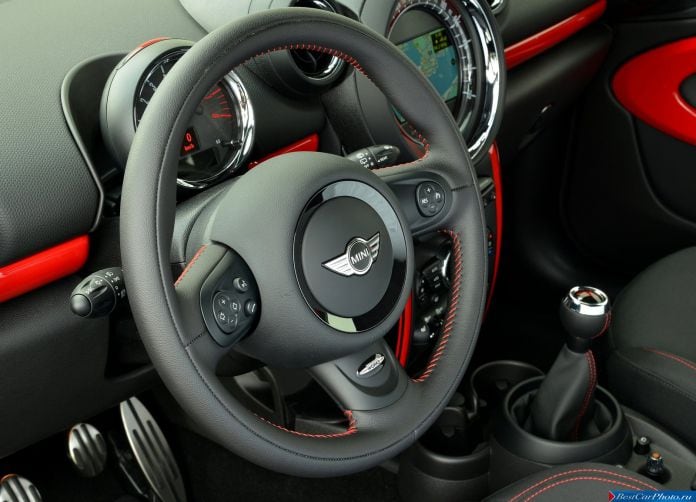 2015 Mini Paceman John Cooper Works - фотография 126 из 152