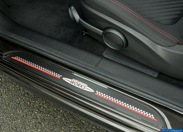 2015 Mini Paceman John Cooper Works - фотография 135 из 152