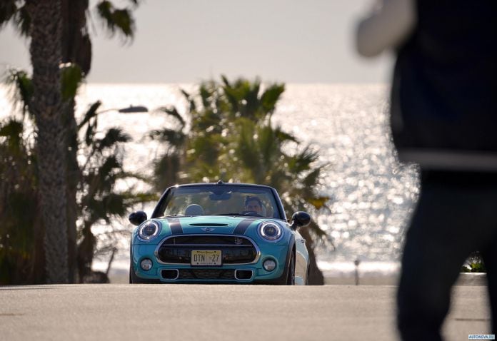 2016 Mini Cooper S Convertible - фотография 34 из 282