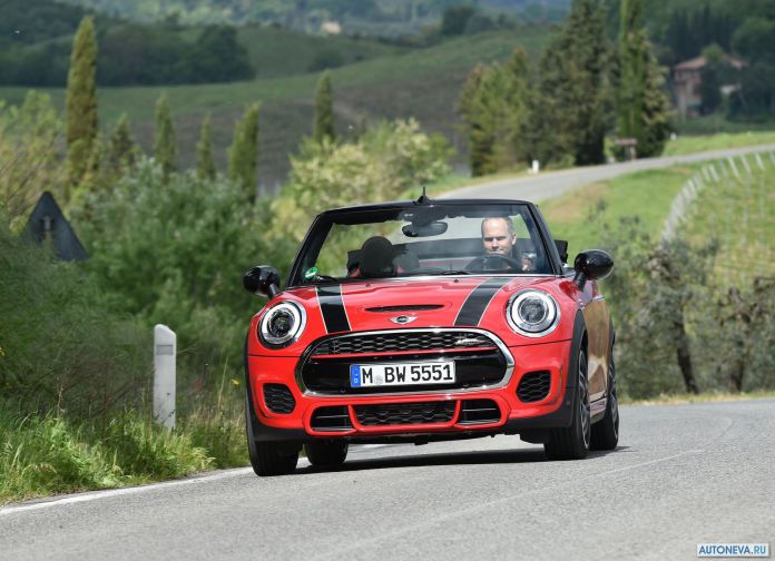 2016 Mini John Cooper Works Convertible - фотография 23 из 106