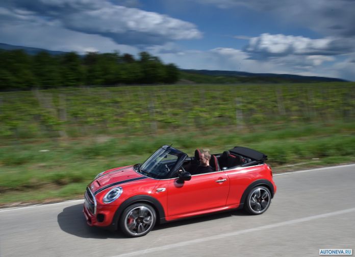 2016 Mini John Cooper Works Convertible - фотография 46 из 106