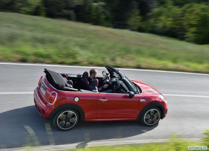 2016 Mini John Cooper Works Convertible - фотография 72 из 106