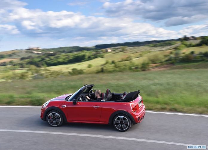 2016 Mini John Cooper Works Convertible - фотография 73 из 106