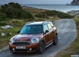 mini_2017_countryman_057.jpg