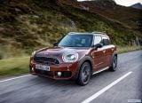 mini_2017_countryman_086.jpg