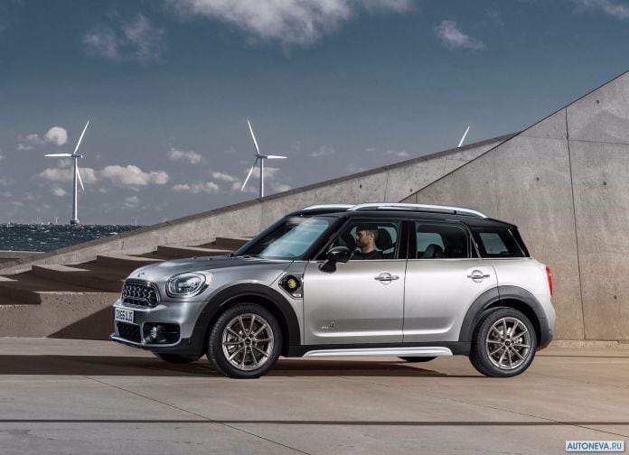2017 Mini Countryman Plug-in Hybrid - фотография 10 из 167