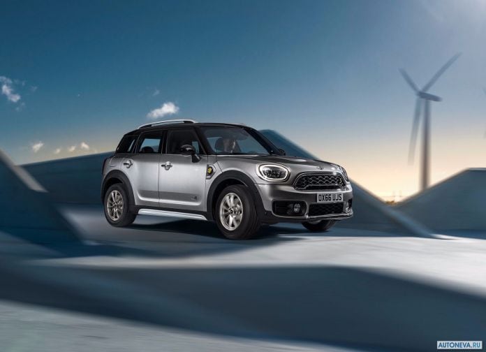2017 Mini Countryman Plug-in Hybrid - фотография 12 из 167