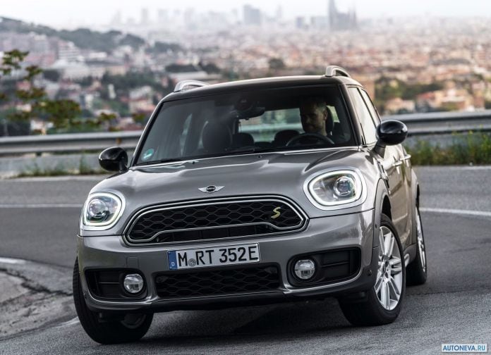 2017 Mini Countryman Plug-in Hybrid - фотография 16 из 167