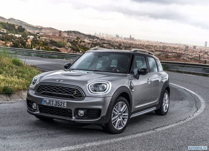 2017 Mini Countryman Plug-in Hybrid - фотография 17 из 167