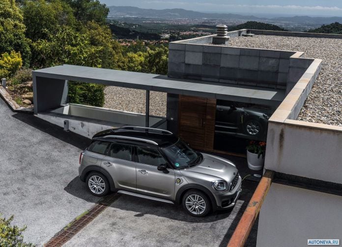 2017 Mini Countryman Plug-in Hybrid - фотография 32 из 167