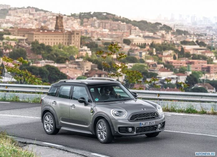 2017 Mini Countryman Plug-in Hybrid - фотография 35 из 167