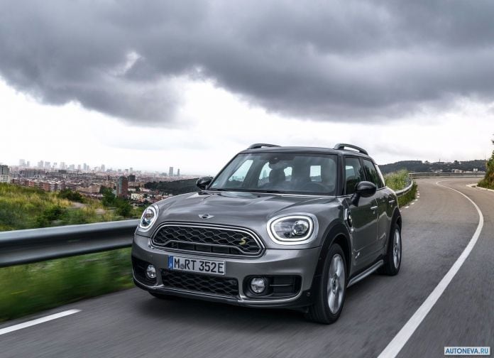 2017 Mini Countryman Plug-in Hybrid - фотография 45 из 167