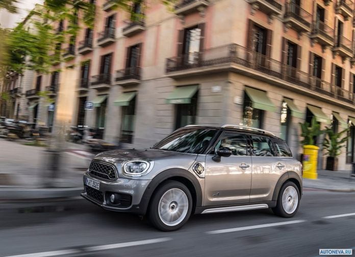2017 Mini Countryman Plug-in Hybrid - фотография 66 из 167