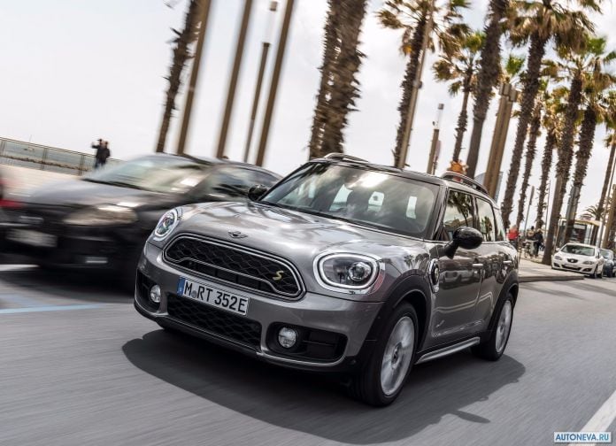 2017 Mini Countryman Plug-in Hybrid - фотография 69 из 167