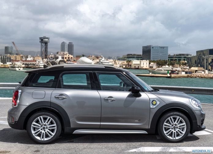 2017 Mini Countryman Plug-in Hybrid - фотография 88 из 167