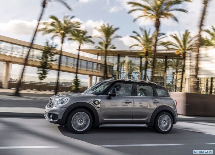 2017 Mini Countryman Plug-in Hybrid - фотография 94 из 167