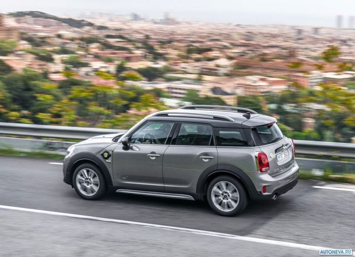 2017 Mini Countryman Plug-in Hybrid - фотография 112 из 167