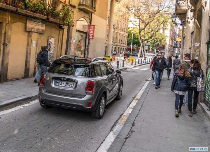 2017 Mini Countryman Plug-in Hybrid - фотография 115 из 167