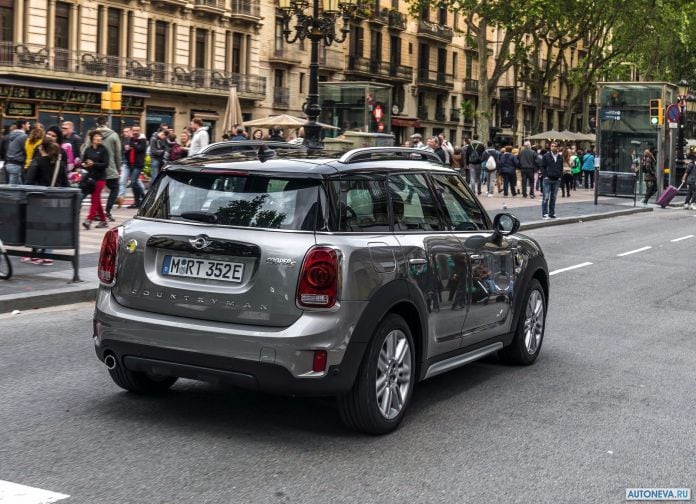 2017 Mini Countryman Plug-in Hybrid - фотография 116 из 167
