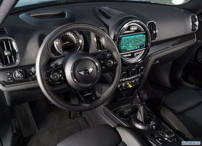 2017 Mini Countryman Plug-in Hybrid - фотография 134 из 167