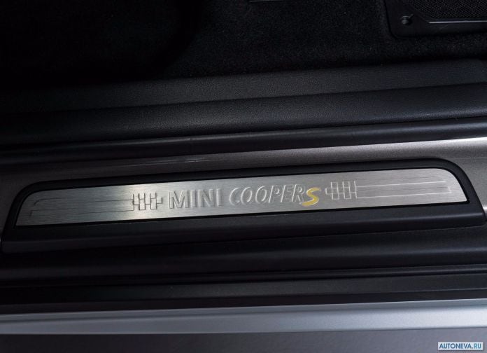 2017 Mini Countryman Plug-in Hybrid - фотография 150 из 167
