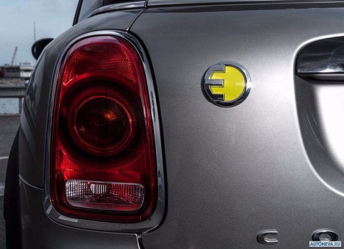 2017 Mini Countryman Plug-in Hybrid - фотография 152 из 167