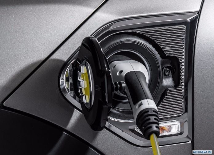 2017 Mini Countryman Plug-in Hybrid - фотография 158 из 167