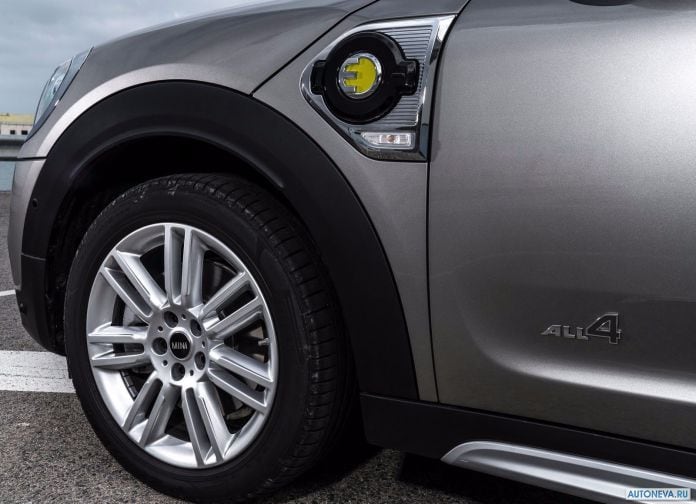 2017 Mini Countryman Plug-in Hybrid - фотография 159 из 167