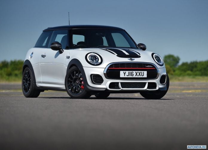 2017 Mini John Cooper Works Challenge - фотография 4 из 29