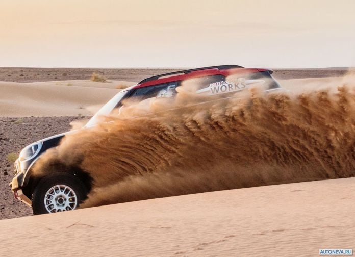 2017 Mini John Cooper Works Rally - фотография 19 из 53