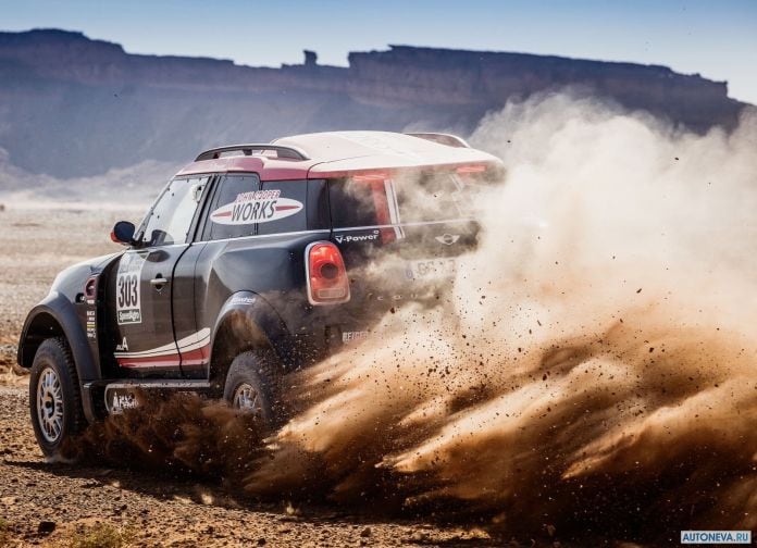 2017 Mini John Cooper Works Rally - фотография 22 из 53