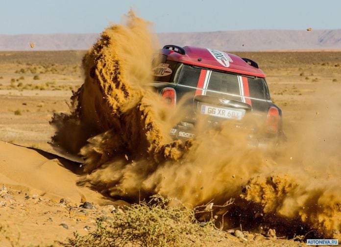 2017 Mini John Cooper Works Rally - фотография 26 из 53
