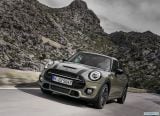 mini_2019_cooper_s_5_door_010.jpg