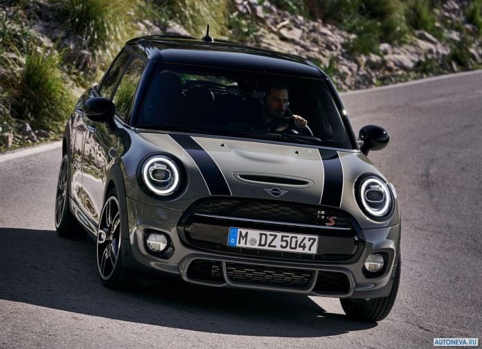 2019 Mini Cooper S 5-door - фотография 26 из 57