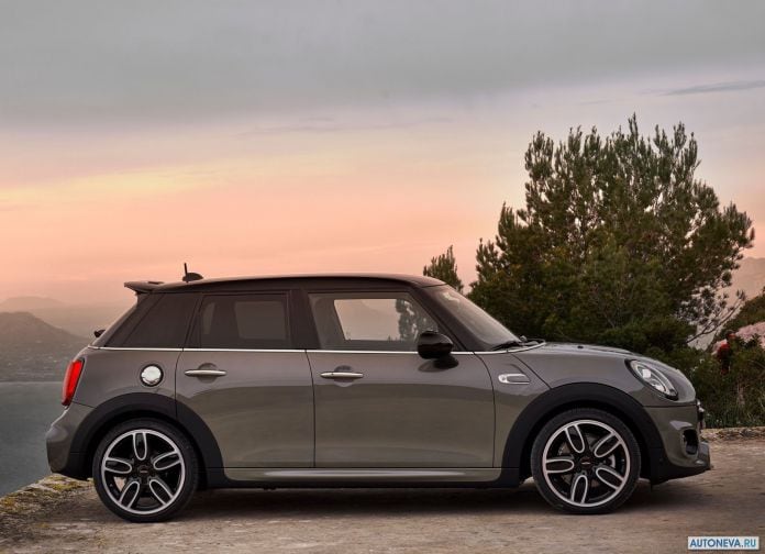 2019 Mini Cooper S 5-door - фотография 28 из 57