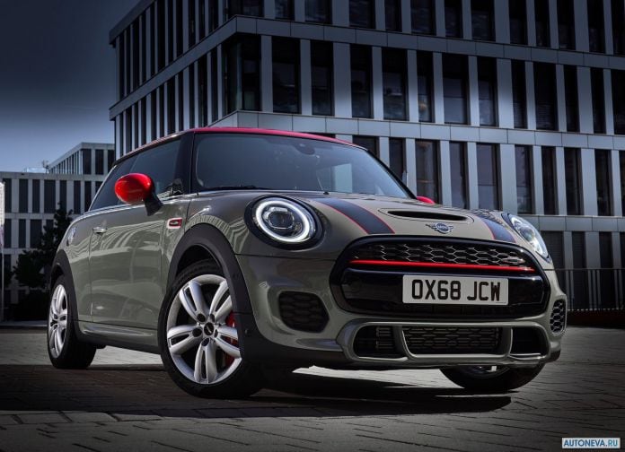 2019 Mini John Cooper Works - фотография 1 из 13