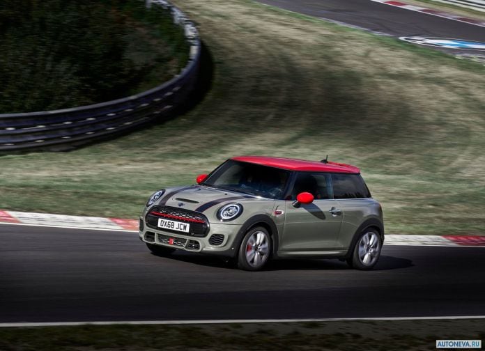 2019 Mini John Cooper Works - фотография 4 из 13