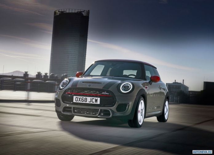 2019 Mini John Cooper Works - фотография 7 из 13