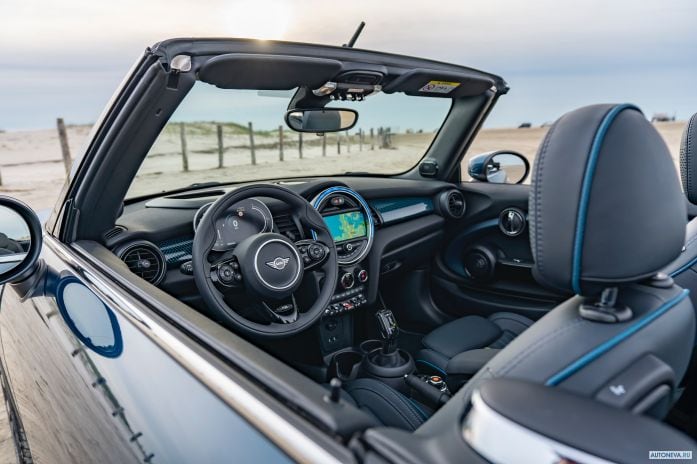 2020 Mini Cabrio Cooper S Sidewalk - фотография 27 из 37