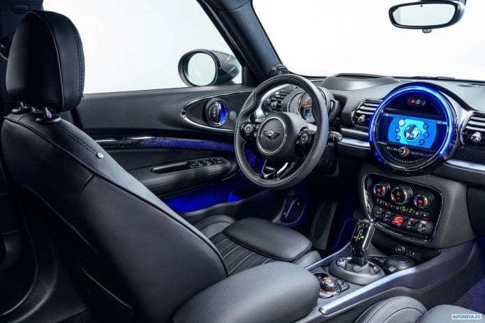 2020 Mini Clubman Cooper - фотография 12 из 31