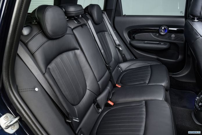 2020 Mini Clubman Cooper - фотография 17 из 31