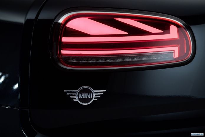 2020 Mini Clubman Cooper - фотография 20 из 31